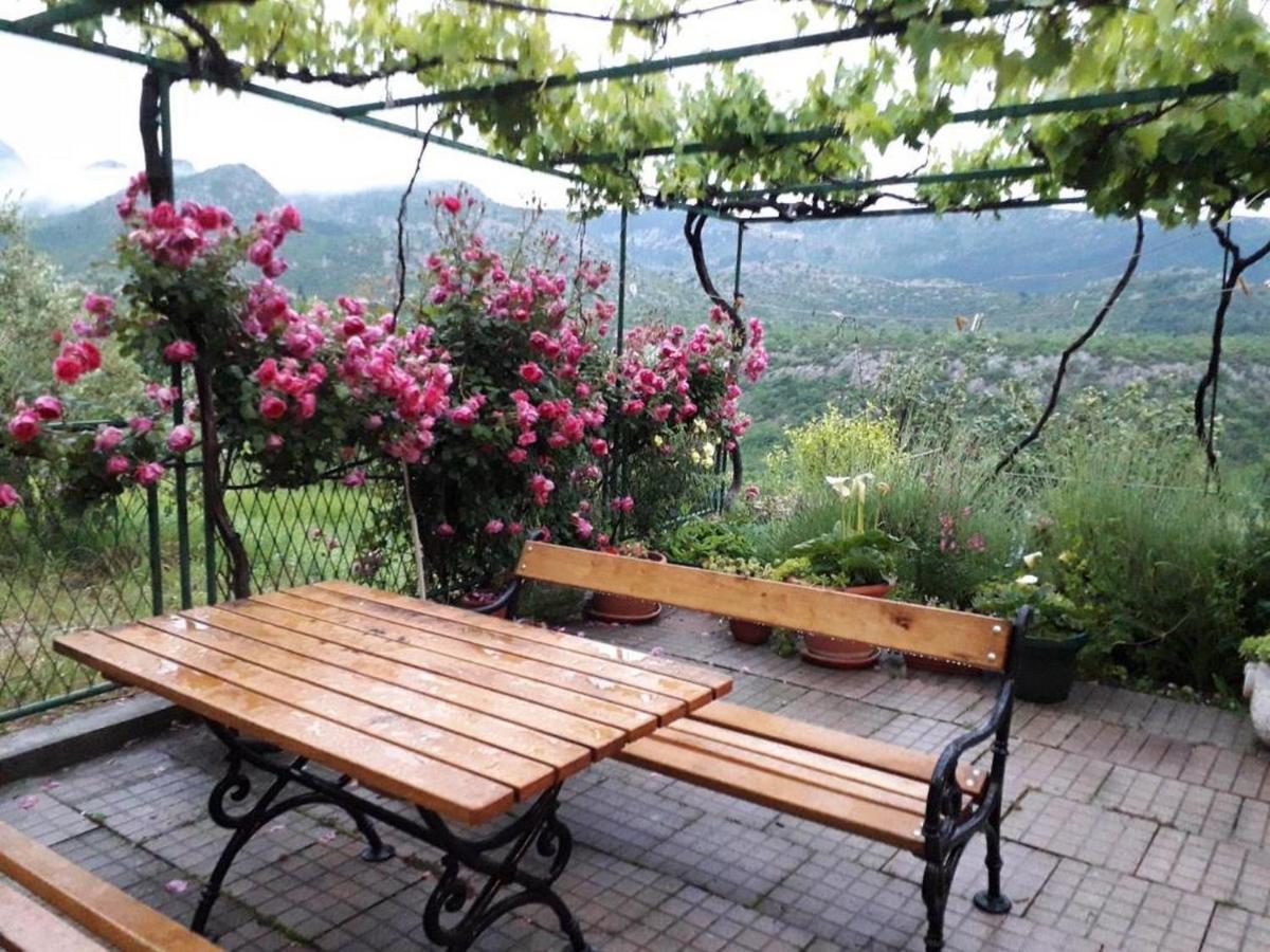 Holiday Home Carevic Gornja Brela Zewnętrze zdjęcie