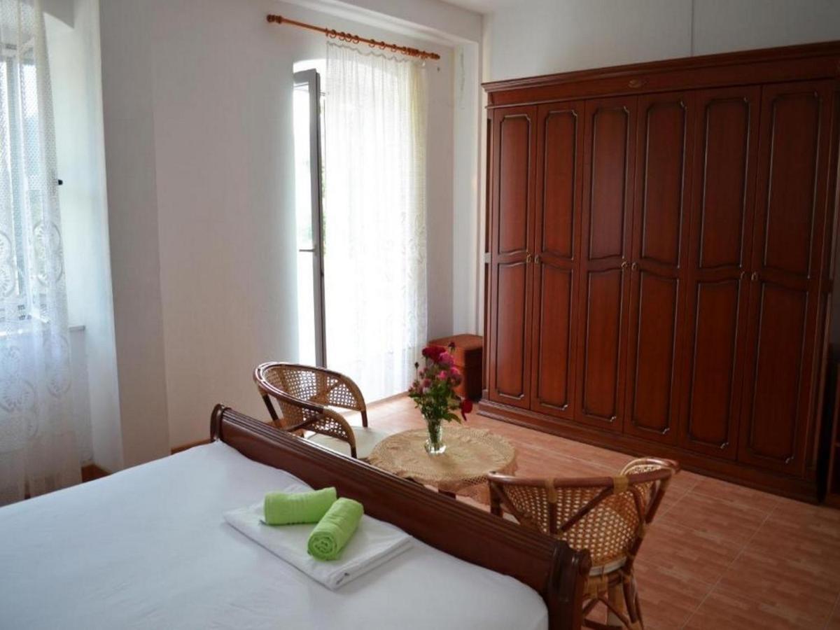 Holiday Home Carevic Gornja Brela Zewnętrze zdjęcie
